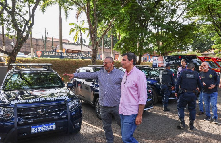 Prefeitura Entrega Novas Viaturas E Bicicletas El Tricas Para A Guarda