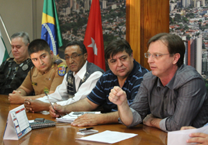 reuniao.conselho.distritos.NP