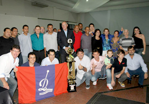 Jogos de Inverno Intersociedades de Londrina chegam ao fim; atletas de todas as agremiações participantes estiveram na entrega de troféus
