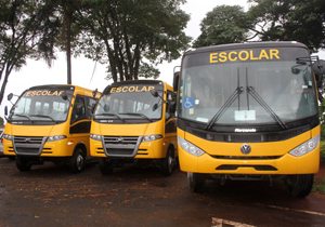 Veículos serão utilizados para o transporte de crianças da zona rural e para o deslocamento aos projetos pedagógicos