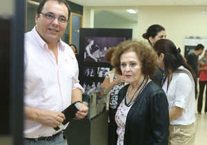 Exposição de fotos em homenagem à atriz começou hoje (21) e segue até 30 de abril no Sesc. Prefeito em exercício diz que Nitis foi a grande precursora da arte