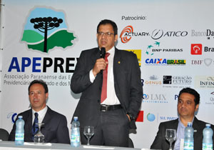 Participação de 142 pessoas surpreende organização e confirma atualidade e relevância do tema