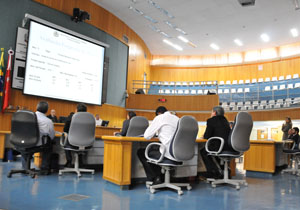 Arrecadação e despesas foram mostradas à população na Câmara Municipal