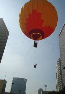 Olhos para cima, as mulheres chegaram