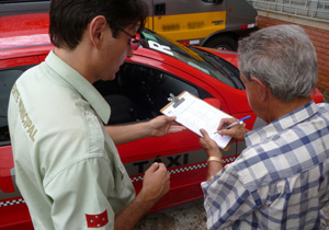 CMTU realiza vistoria dos taxis em Londrina