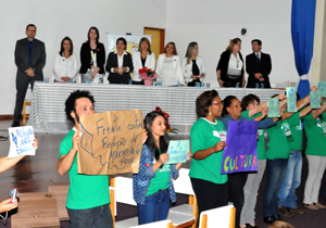 Crianças e adolescentes foram protagonistas das atividades; outras 600 pessoas participaram de ato público pelo combate ao abuso e à exploração sexual