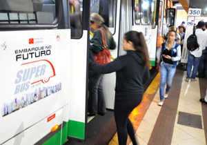 Prefeitura protocola projetos do SuperBus na CEF