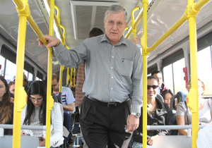 super.bus.teste.mercedes.V4