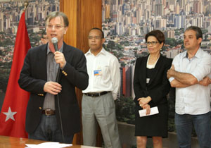 Serão feitos cerca de 5 quilômetros de recape asfáltico; trabalhos devem começar nesta quarta-feira(12), na Rua Iugoslávia