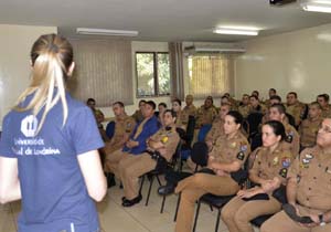 Atividades acontecem no 5º Batalhão de Polícia Militar e fazem parte do Agosto Azul