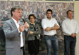 Mais de 8 mil estudantes deverão ser beneficiados, a partir de 2016