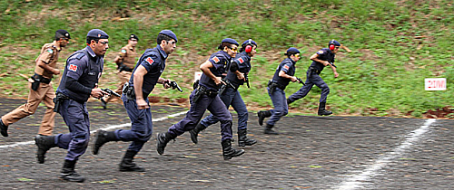 Polícia Federal já enviou 111 portes de armas letais aos guardas municipais do município; destes, 45 serão entregues em solenidade