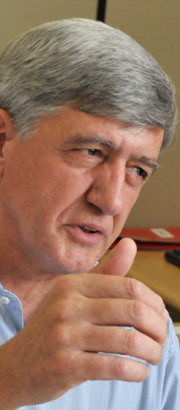 Intenção do município é conscientizar a população para a mudança de hábitos, para que todos ajudem no combate ao mosquito