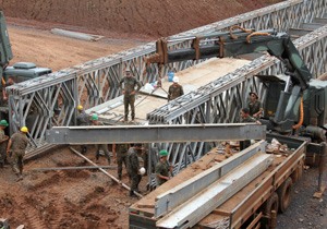 Exército deve finalizar ponte em Guairacá até quinta-feira (3)