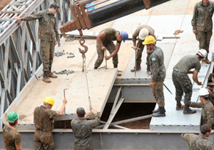 Exército deve finalizar ponte em Guairacá até quinta-feira (3)