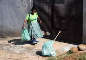 CMTU comemora o Dia Internacional da Reciclagem com aumento de 27% na coleta dos recicláveis CMTU comemora o Dia Internacional da Reciclagem com aumento de 27% na coleta dos recicláveis