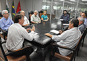 Ficou definido que o grupo da futura administração enviará cronograma de reuniões, na próxima quinta-feira (13)