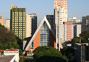 CMTU interdita vias no entorno da Catedral nesta quinta-feira (2)