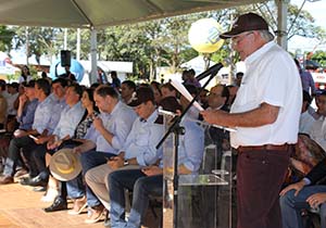 Prefeito Marcelo Belinati participa da abertura da ExpoLondrina 2017