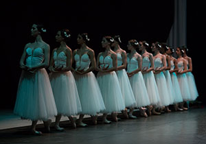 Do clássico ao contemporâneo - Escola Municipal de Dança foto de Fábio Alcover 2
