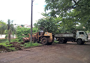 Prefeitura realiza serviços de limpeza e reparos no Centro Social Urbano