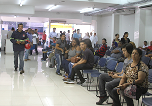 Semana do Trabalhador atende centenas de pessoas