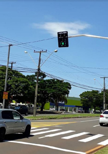 Prefeitura instala novos semáforos na rodovia Mábio Gonçalves Palhano