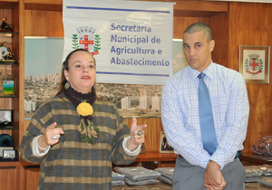 Prefeitura investiu quase R$ 9 mil na aquisição do novo vestuário; medida é mais um dos benefícios concedidos aos servidores municipais