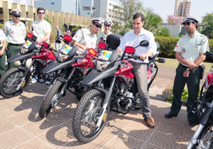 Além dos novos agentes, a diretoria de Trânsito da CMTU vai passar a contar com quatro novas motocicletas Além dos novos agentes, a diretoria de Trânsito da CMTU vai passar a contar com quatro novas motocicletas