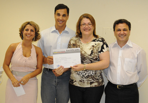 Gestores da política de assistência recebem certificados 