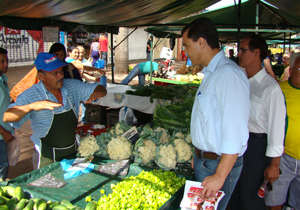 Feiras de Londrina agora são patrimônios socioculturais Feiras de Londrina agora são patrimônios socioculturais