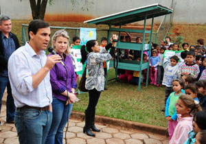 Escolas Mari Carreira Bueno e Zumbi dos Palmares receberam as composteiras