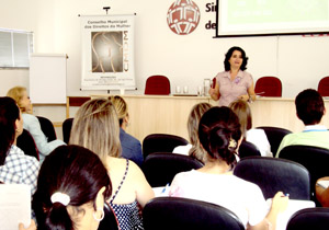 Encontro realizado ontem (17) contou com a participação de representantes de diversos órgãos ligados às áreas de saúde, assistência social, justiça e segurança pública