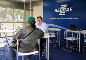 CNPJ e alvará são liberados na hora para quem deseja abrir seu negócio