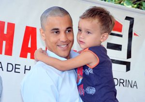 AEm mais uma edição do programa “Prefeitura nos Bairros”, Barbosa Neto realizou 104 atendimentos na Escola Municipal Atanázio Leonel 