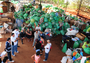 Londrina serve como modelo no quesito coleta seletiva Londrina serve como modelo no quesito coleta seletiva