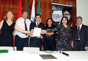 ntre as ações da campanha, está a capacitação de 220 agentes comunitários de saúde sobre a prevenção contra queimaduras 