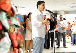 Prefeitura paga salário descontado na greve de 2006