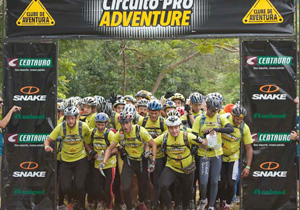 Para conquistar a vitória, os dois competidores tiveram que superar diversos obstáculos