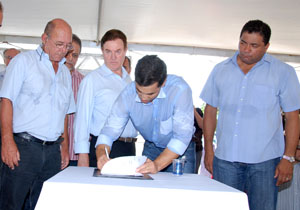 É a fase oeste da obra cujo total é de R$ 14 milhões; em 90 dias, Prefeitura vai iniciar a extensão leste, que é a ligação da Saul até a BR-369