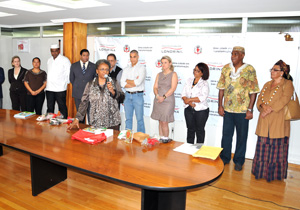 Ministra da Igualdade Racial Luiza Bairros