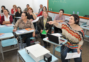 Gestão na sala de aula é tema do curso. A ideia é multiplicar conceitos para os professores municipais