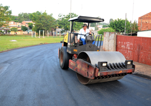 Prefeitura começa recape asfáltico no jardim Nova Conquista