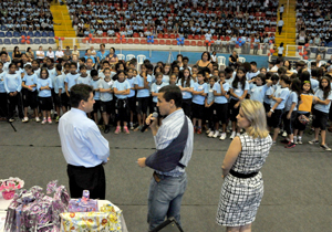 Guardas municipais ensinam noções de cidadania