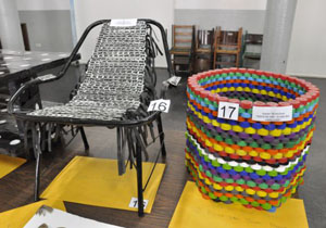 Materiais reaproveitáveis foram utilizados como insumo em trabalhos feitos por alunos do ensino fundamental