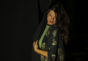 Peça é um experimento cênico teatral com as personagens das autoras Clarice Lispector, Cecília Meireles e Hilda Hilst