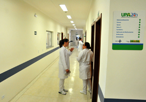 A média de atendimento foi de 220 pacientes por dia; para ser atendido basta levar os documentos costumeiros e a carteirinha do SUS