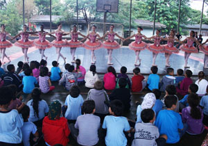 Escola Municipal Carlos Costa Branco tem atividades hoje, amanhã e sábado; festival de dança é aberto à comunidade e tem entrada gratuita