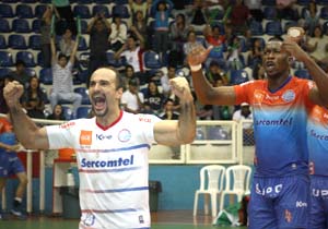 Vôlei londrinense conquista primeira vitória na SuperLiga