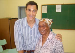 Prefeito Barbosa Neto atendeu 122 pessoas no jardim Igapó 